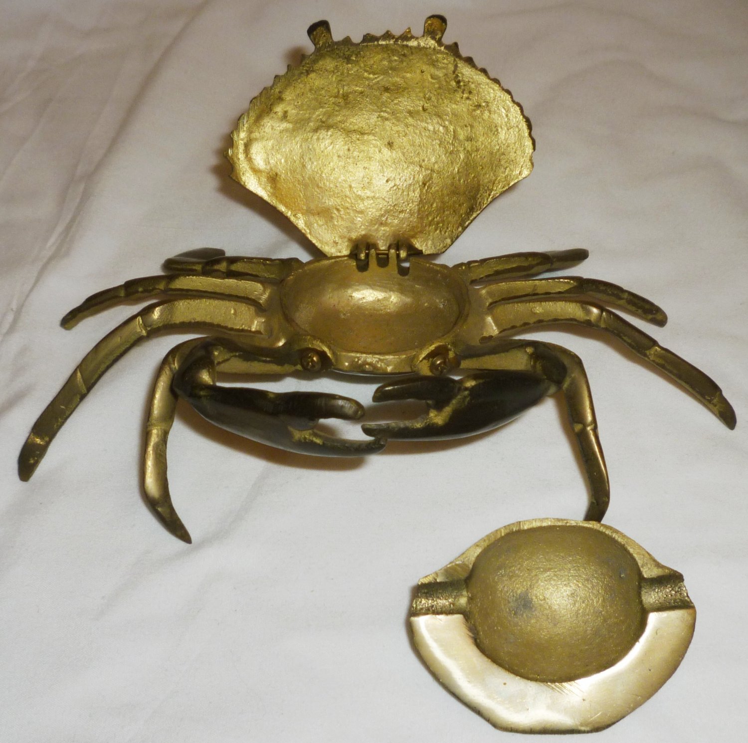 VINTAGE SOLID BRASS CRAB ASHTRAY TRINKET RING BOX REMOVABLE INDIVIDUAL ...