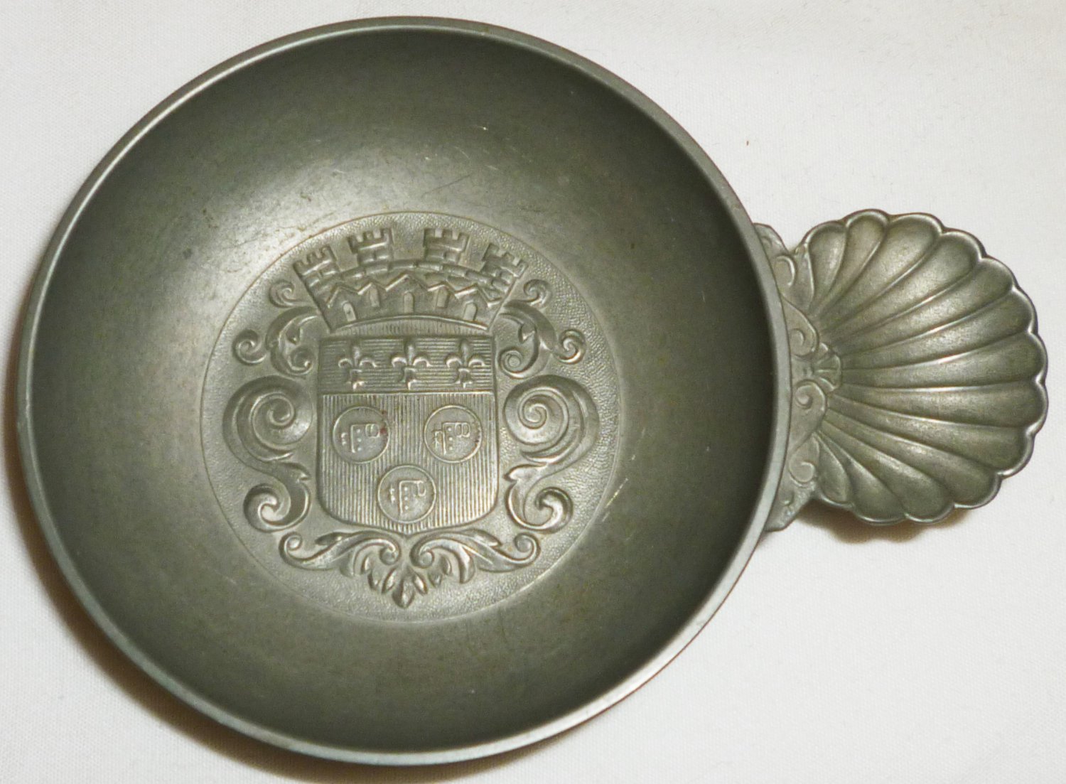 VINTAGE ETAIN FRANCE PEWTER FIN WINE TASTING CUP TASTEVIN FLEUR DE LIS