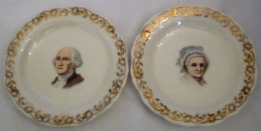 VINTAGE COLONIAL COMMEMORATIVE CAPSCO 2 PORCELAIN PLATES GEORGE WASHINGTON & MRS