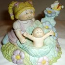1984 CABBAGE PATCH KIDS "FUN IN THE GARDEN" PORCELAIN MUSIC BOX SPECIAL PEOPLE