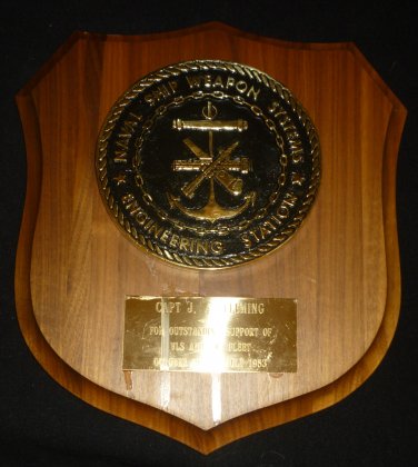 VINTAGE NAVAL SHIP WEAPON SYSTEMS ENGINEERING HEAVY BRONZE ROUND WALL PLAQUE