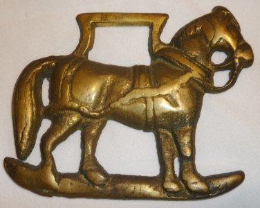 VINTAGE SOLID BRASS HORSE SADDLE HARNESS BRASS MEDALLION STABLE HORSE