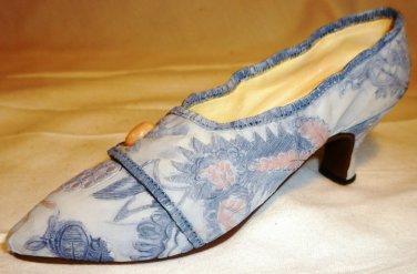 COLLECTIBLE JUST THE RIGHT SHOE BY RAINE 'LAVISH TAPESTRY' 25087 FIGURINE