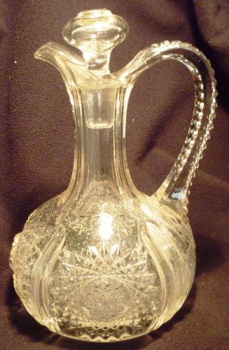 VINTAGE CLEAR PRESSED GLASS WINE PITCHER DECANTER