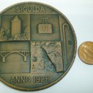 BEAUTIFUL CERAMIC WALL HANGING MEDAL SIGULDA LATVIA ARTIST MADE