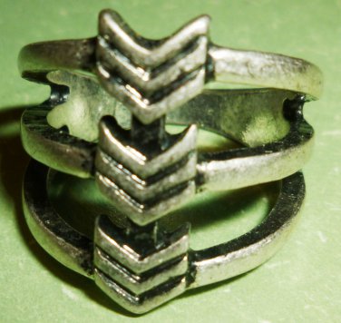 UNISEX STAINLESS STEEL ARROW PINKY RING