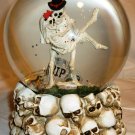 SKELETONS PAIR RIP WATER GLOBE MUSIC BOX HALLOWEEN HUMOROUS PLAYS BACH