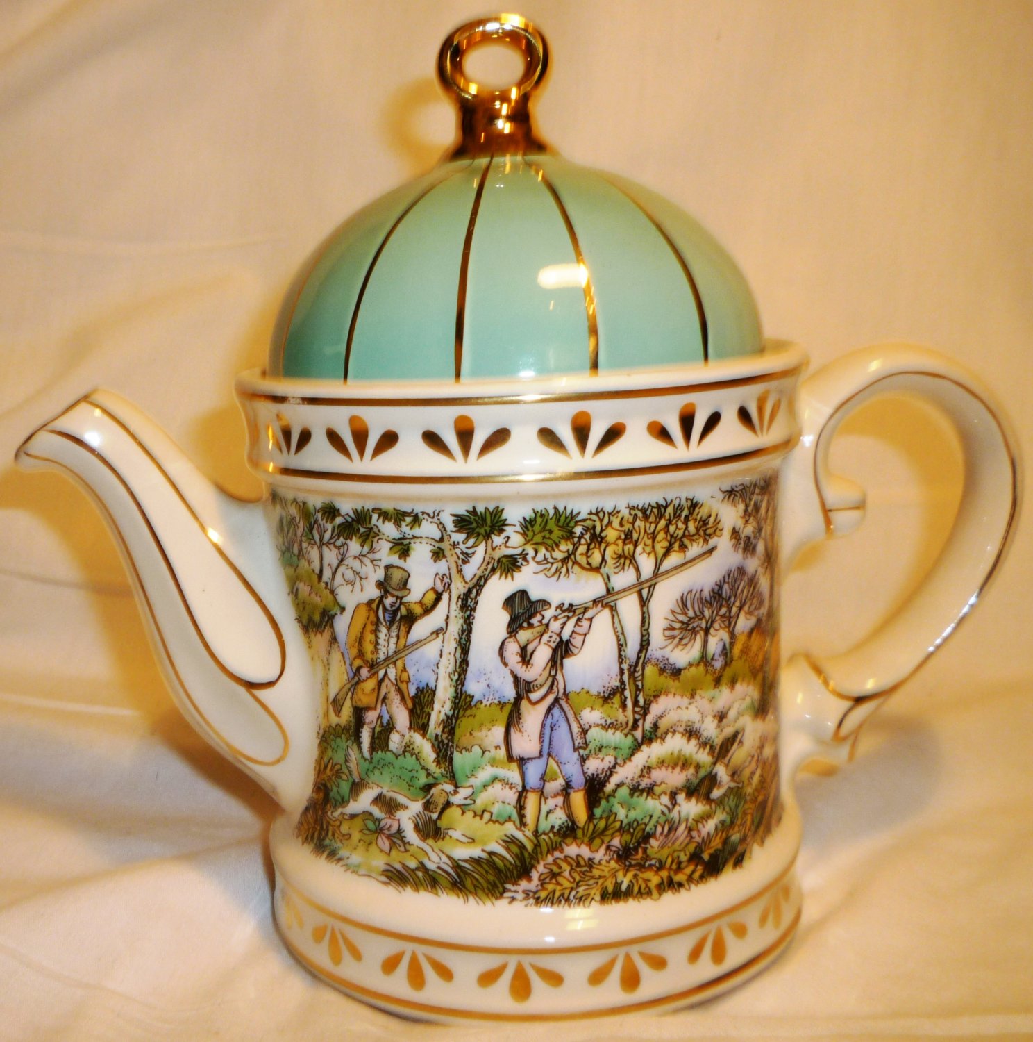SADLER CLASSIC COLLECTION PORCELAIN TEAPOT ENGLAND SPORTING SCENES SHOOTING