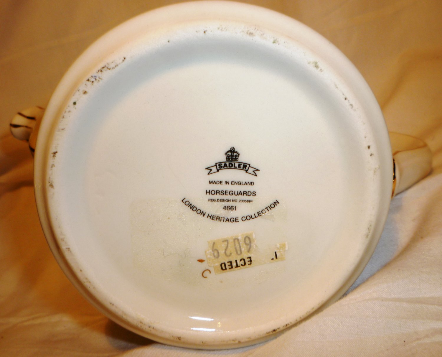 SADLER HERITAGE COLLECTION PORCELAIN TEAPOT ENGLAND LONDON