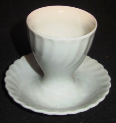 VINTAGE AK KASER WHITE PORCELAIN SWIRL EGG CUP GERMANY