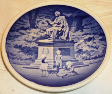 ROYAL COPENHAGEN PORCELAIN K.C.ANDERSEN'  MONUMENT COLLECTIBLE MINIATURE PLATE
