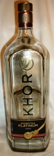 COLLECTIBLE EMPTY RIBBED GLASS BOTTLE KHORTYTSA PLATINUM VODKA UKRAINE