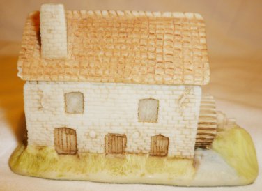 MINIATURE TRINKET BOX VILLAGE COLLECTION ENGLAND COTTAGE W/WATER MILL MADE IN UK