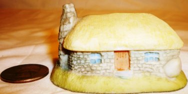 MINIATURE TRINKET BOX VILLAGE COLLECTION ENGLAND COTTAGE YELLOW ROOF MADE IN UK