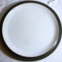 DENBY ENGLAND FREEZER MICROWAVE OVEN DISHWASHER SAFE 10.5 DINNER PLATE BLACK WHT