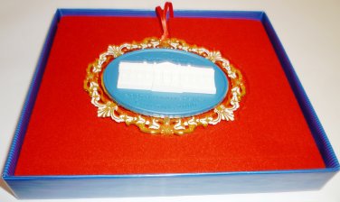 COLLECTIBLE WHITE HOUSE HISTORICAL ASSOCIATION CHRISTMAS TREE ORNAMENT 2000
