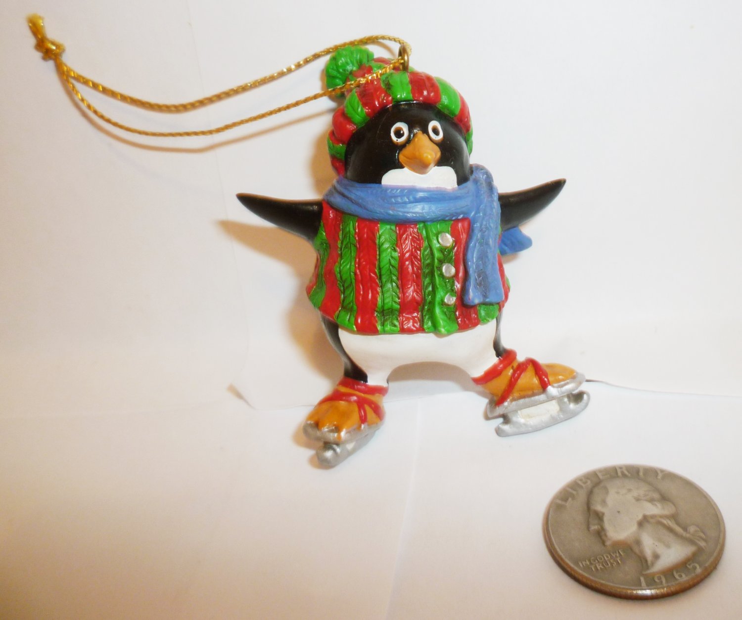 CHARMING ICE SKATING PENGUIN CHRISTMAS TREE ORNAMENT