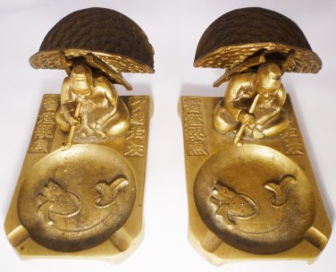 STUNNING SOLID BRASS ASHTRAY TOBACCO PIPE CIGARETTE HOLDER SET OF 2
