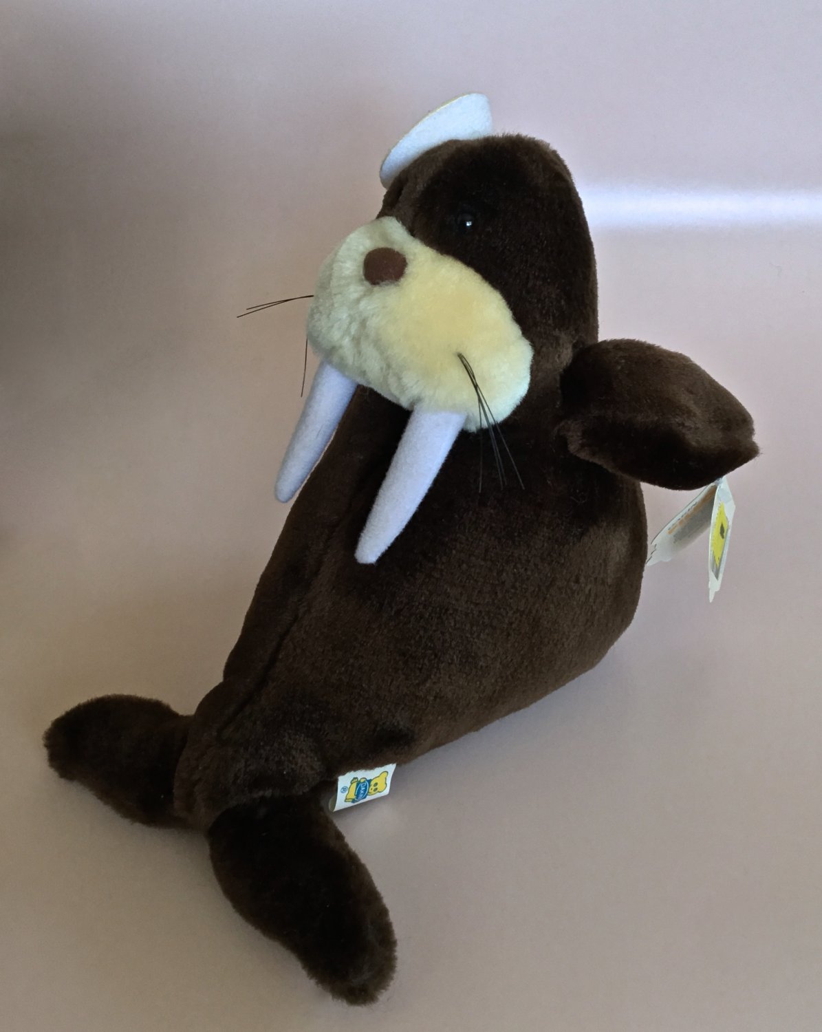 Dakin Pillow Soft Waldo Walrus Vintage Hand-Crafted Stuffed Animal Toy 8"