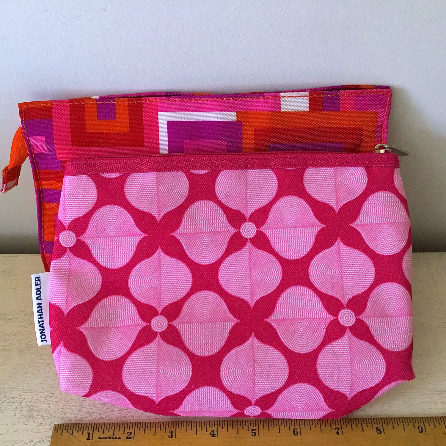 Two Makeup Bags Groovy Retro Clinique x Jonathan Adler Avant Garde Print Pink