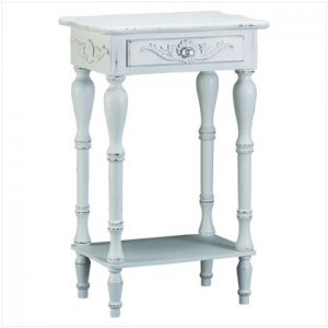 DISTRSS WHITE CARVE SIDE TABLE