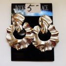 silver cast w/ interlocking cast drop