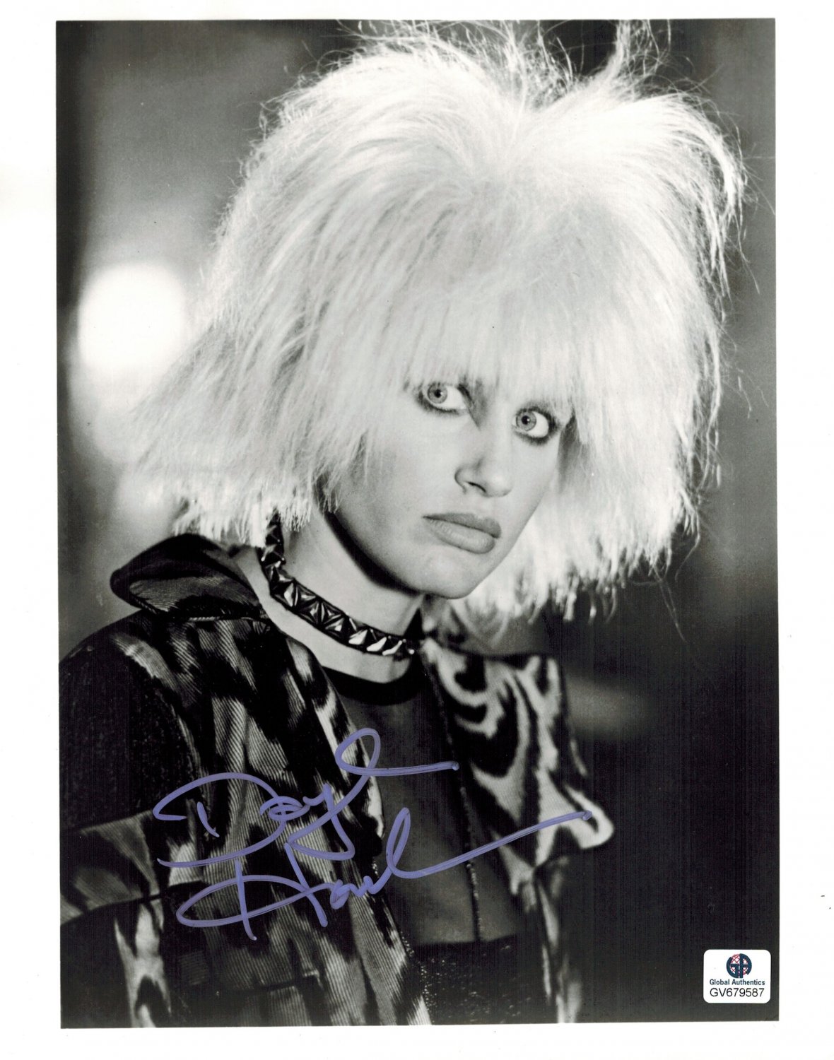 Daryl Hannah Autographed "Blade Runner" 8x10 Photo (GA)