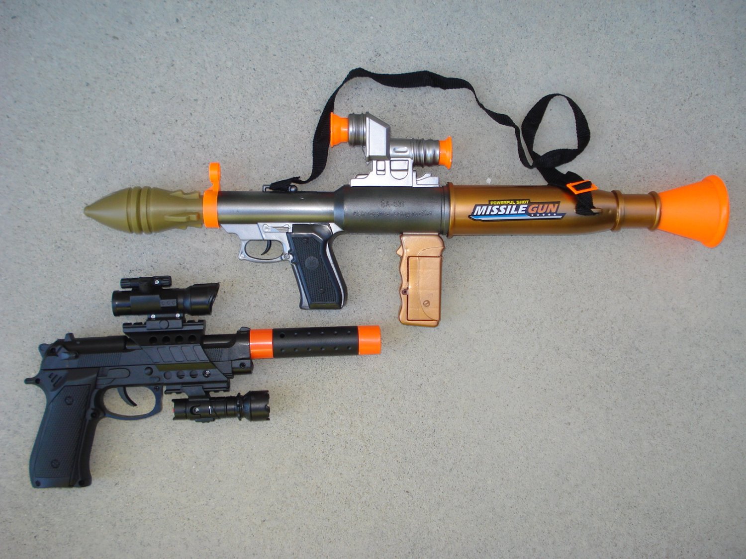 Bazooka Combo 1: Toy Bazooka Missile Gun + Toy Beretta Pistol + FREE ...