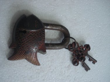 ANTIQUE Style FISH Type Padlock - Lock with Key