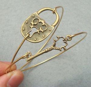 Fancy Key and Lock Bangle 2 Bracelet Set