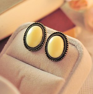 Phnom Penh retro round crystal gemstone earrings yellow