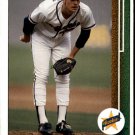 1989 Upper Deck 17 John Smoltz RC