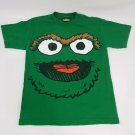 2009 Oscar the Grouch Tee T-Shirt Sesame Street Green Size Small
