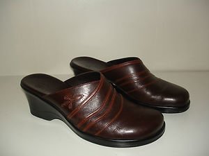 WOMEN'S CLARKS BROWN LEATHER SLIDES/MULES/CLOGS / PLATFORM /HEELS SIZE 6 M
