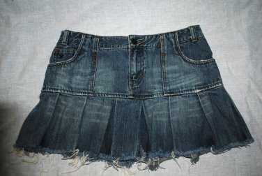 American Eagle Outfitters Distressed Blue Denim Mini Skirt Pleated  Sz 4