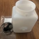 1 Gallon Poly Reservoir 5.5 x 6.5 x 10 inch A150635 clamp cap