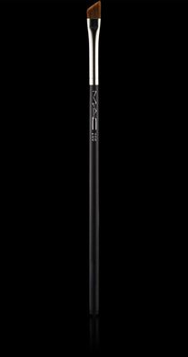 M.A.C 266 Small Angle Brush