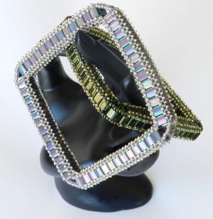 1 Square Beaded Bella Bangle