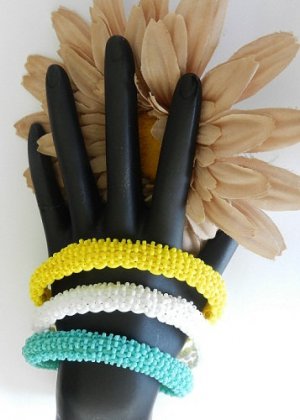 1- Handmade Beaded Cosy Rosy Bangle