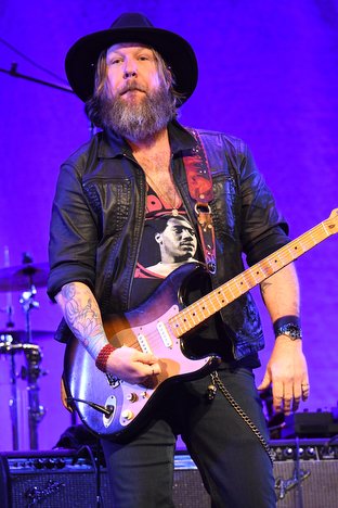 Devon Allman - Allman Betts Band 8&acirc;��x10&acirc;�� Concert Photo (Brand New)