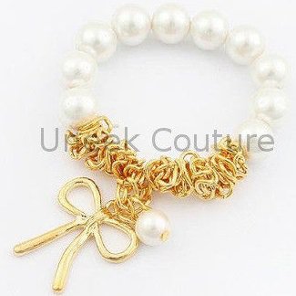 White and Gold Faux Pearl Stretch Chain Bracelet