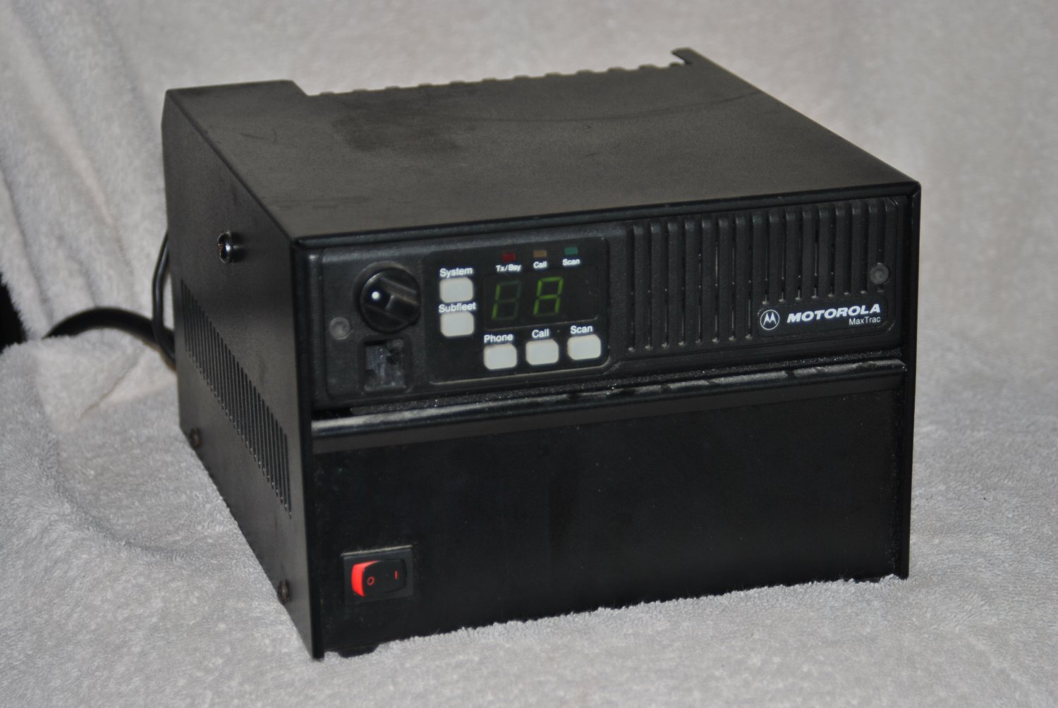 Motorola Max Trac Trunking Radio D27MWA5GB7AK with Astron SL15RRA sept16