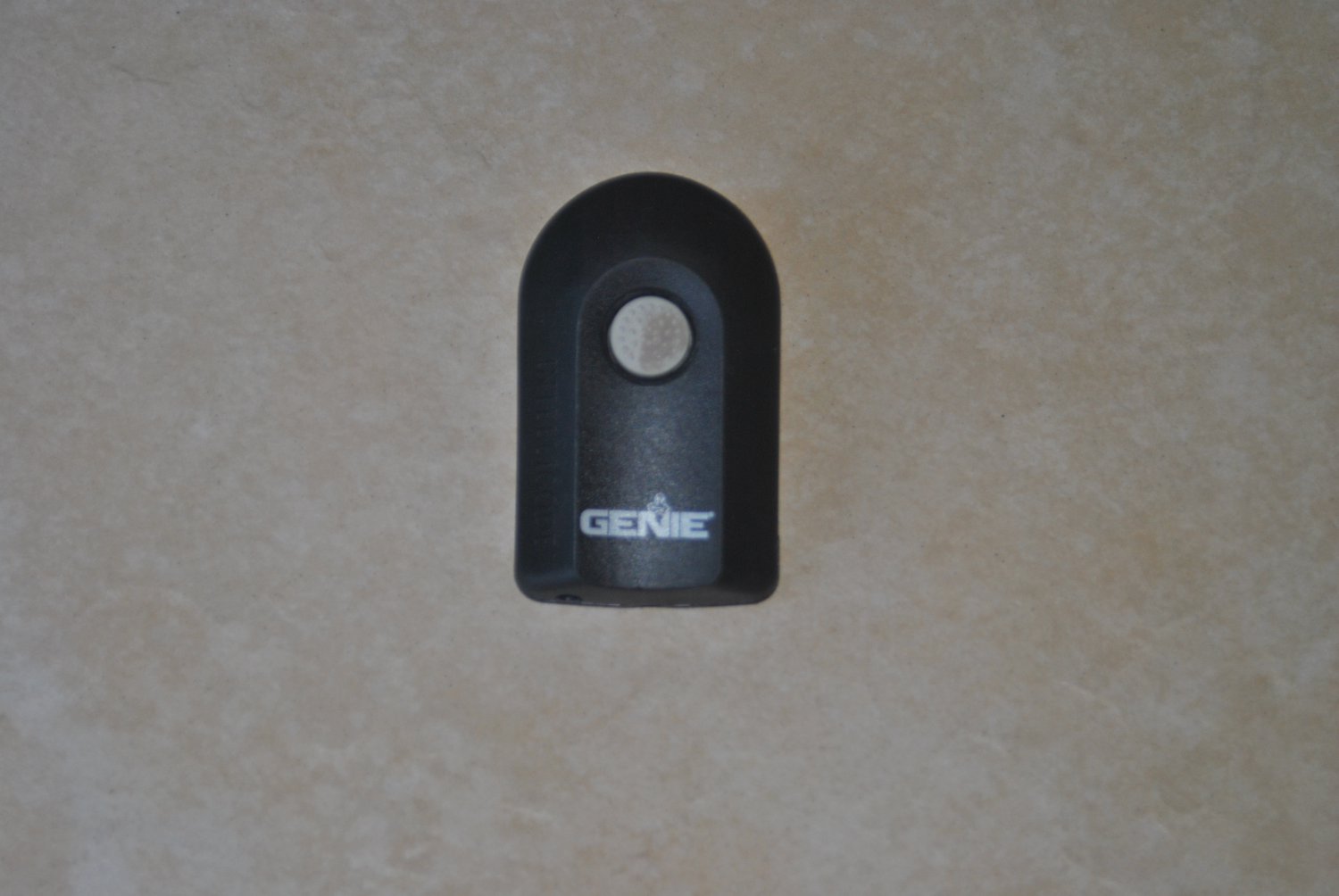 Genie Intellicode ACSCTG Type 1 Garage Door Opener with visor clip oct17 6