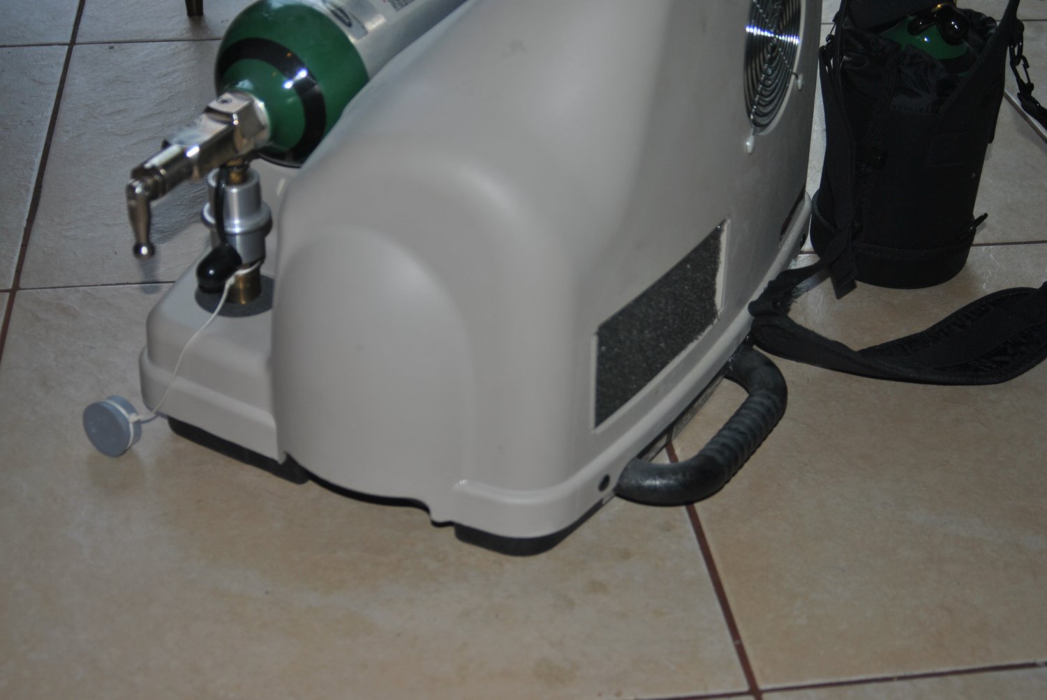 Invacare Venture Homefill II IOH200 Oxygen Compressor 53 hrs aug18 15