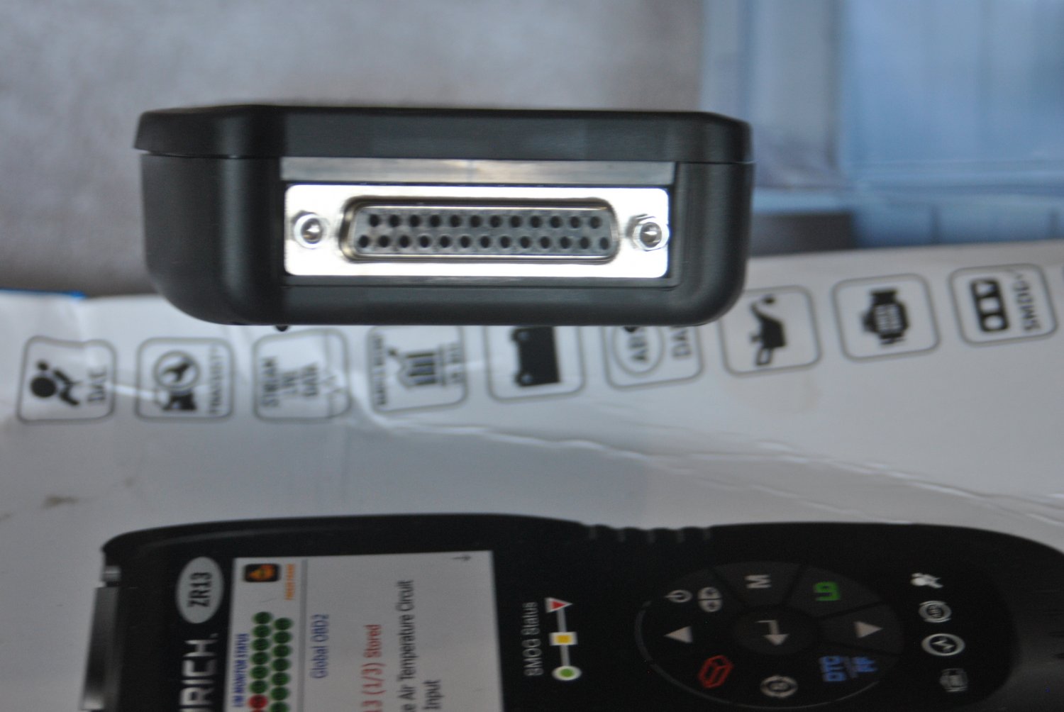 Zurich ZR13 OBD2 Code Reader jul19 V