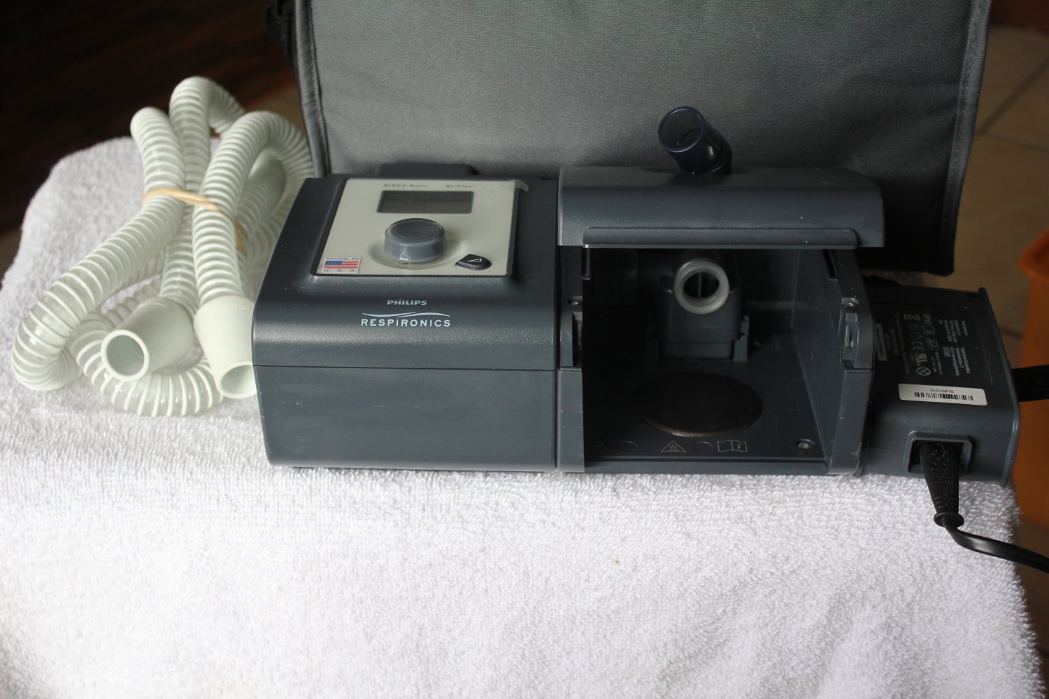 Philips 750P Respironics BiPAP Auto Bi-Flex 155 T Hrs 710 B Hrs No ...