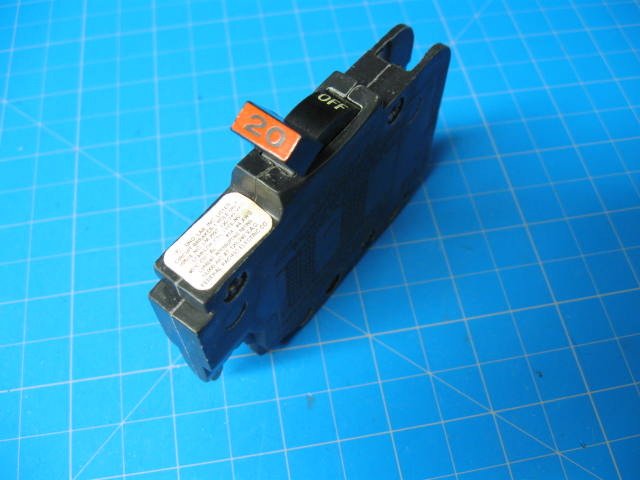 FEDERAL PACIFIC Stab-Lok 20 AMP 1 Pole Thin Breaker FPE