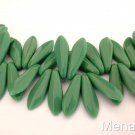 25 5 x 16mm Czech Glass Dagger Beads: Green Turquoise