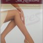 Hanes Silk Reflections-Control Top Pantyhose- OA925- GENTLEBROWN-SIZE A-B-S/M