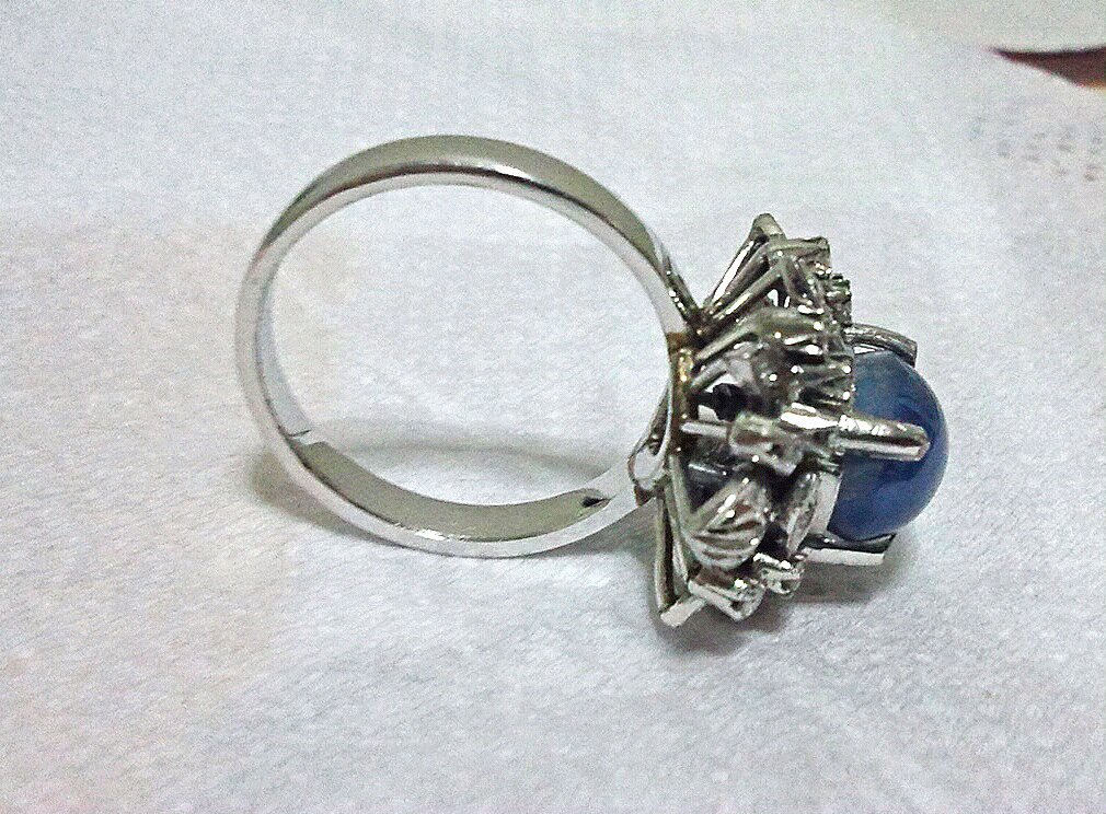 Antique BLUE STAR SAPPHIRE and DIAMONDS Ring (1978's)